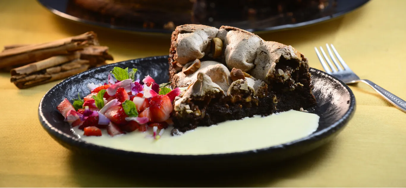 Torta de chocolate y merengue